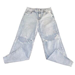 American Eagle High Waisted Distressed Jeans Size 14 Light Wash Straight Leg